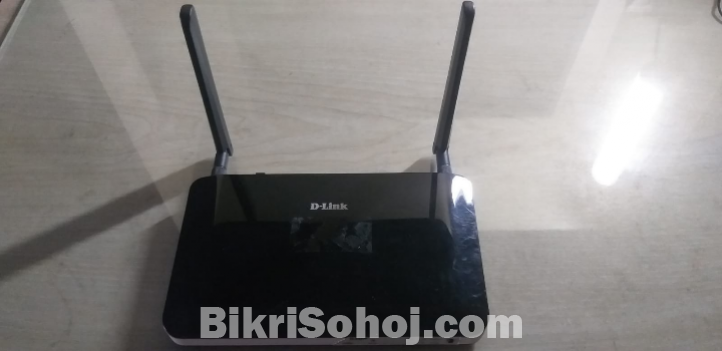D-Link DWR-921 4G LTE Router